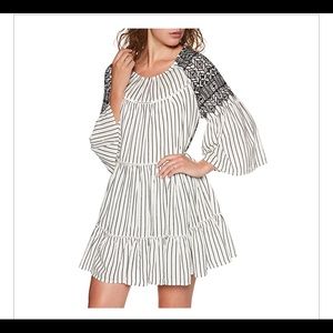 Free People Boho Chic mini dress blk and white sm